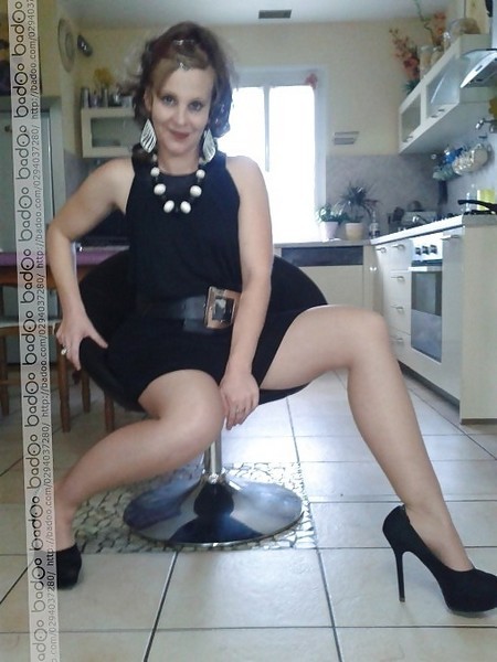 belle fille salope blonde sexy baisers encule hard gratuite